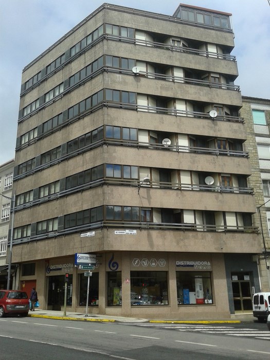 PISO EN A ESTRADA – EDIFICIO JUAN JOSE